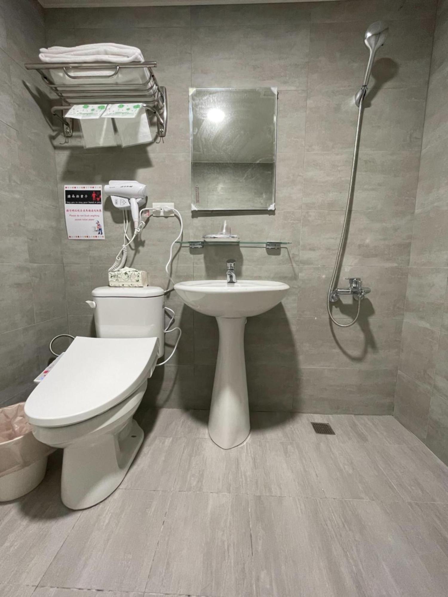 溫情自助旅店 Hotel Taoyuan Buitenkant foto